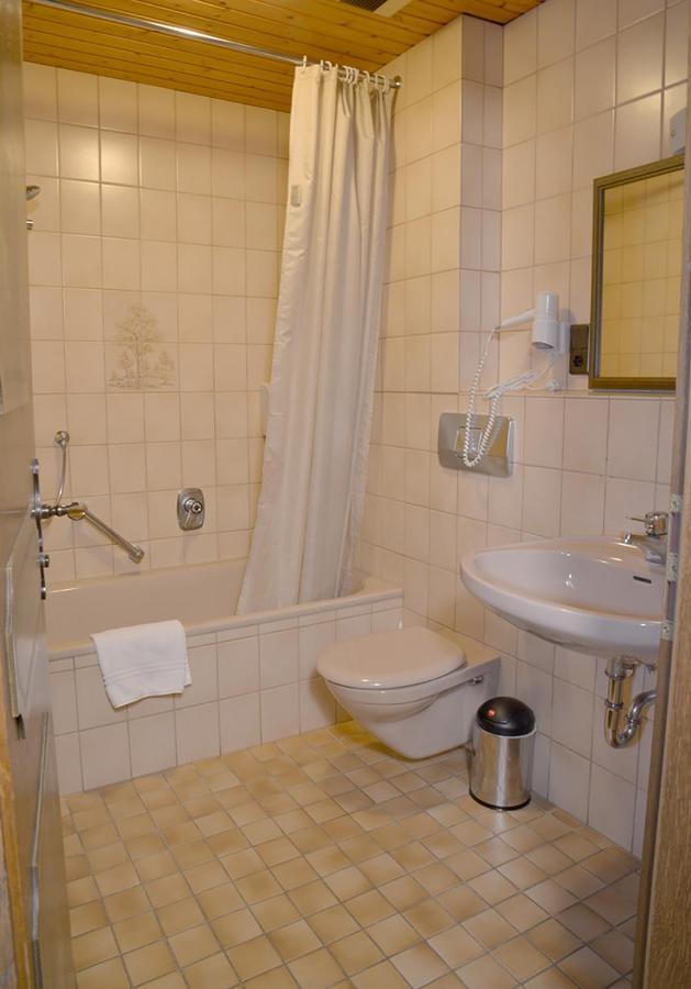 Hotelgasthof Schmucker Mossautal Exterior foto